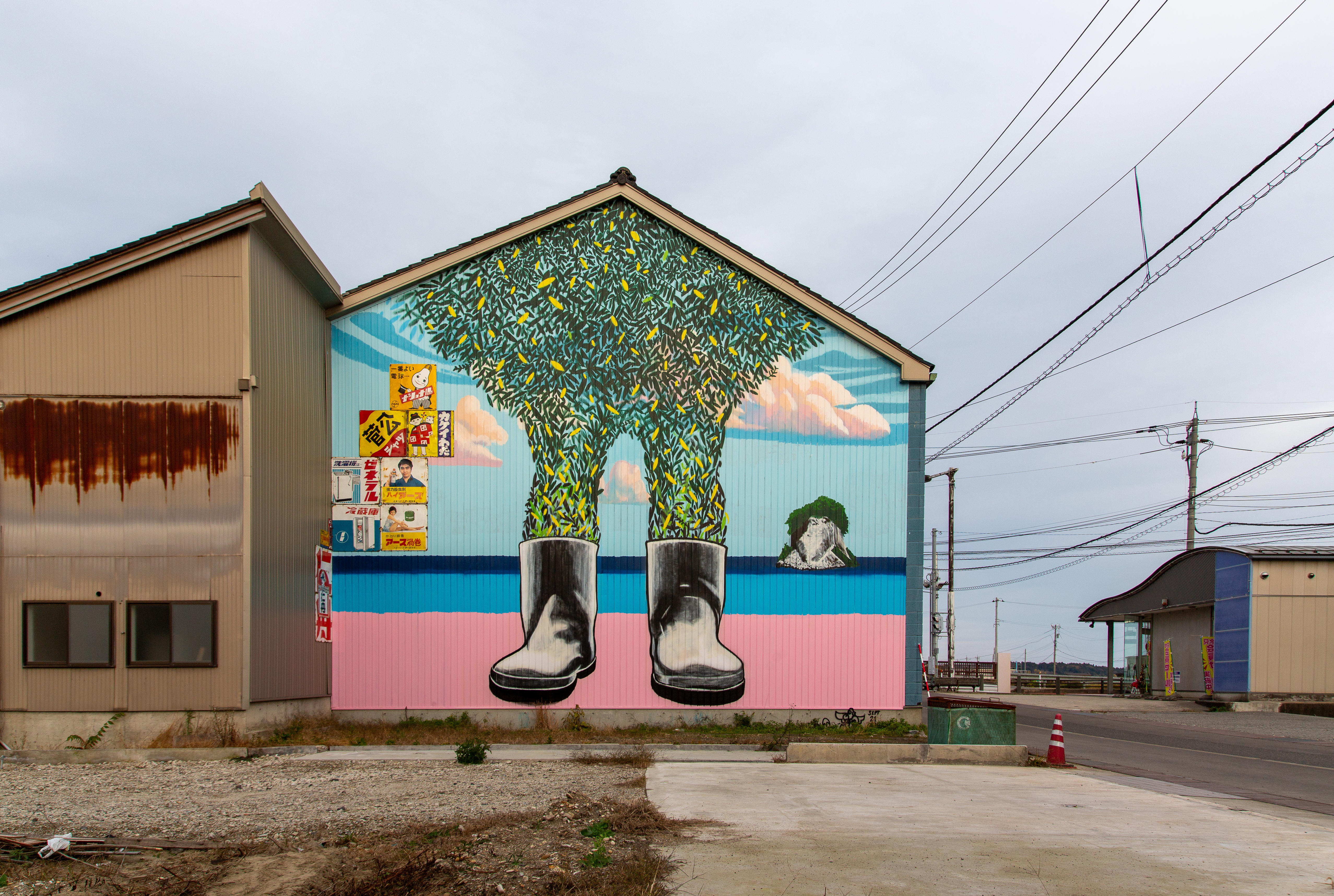 05_スティーブン・ESPO・パワーズ展示風景ROAD TO NOTO VISITING-36.jpg